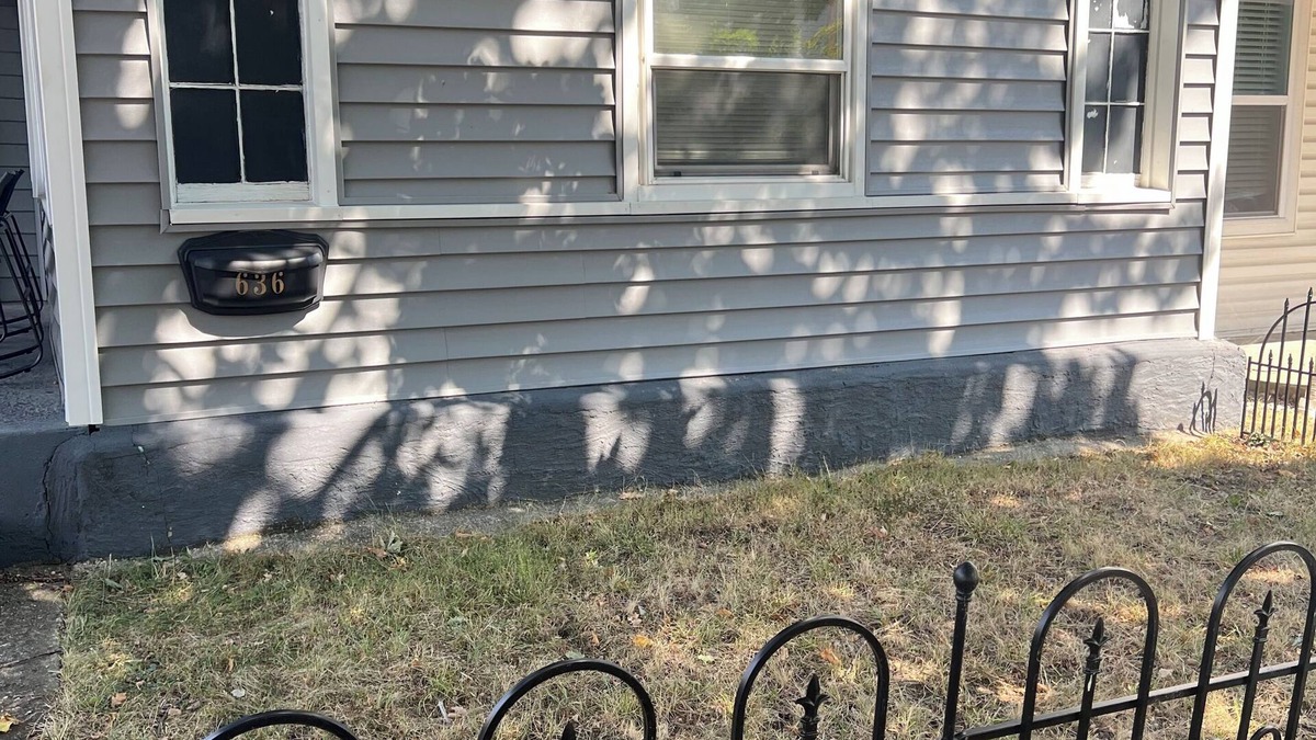 Downtown Columbus House | Spacious 5-bedroom house with AC and WiFi in welcoming Columbus