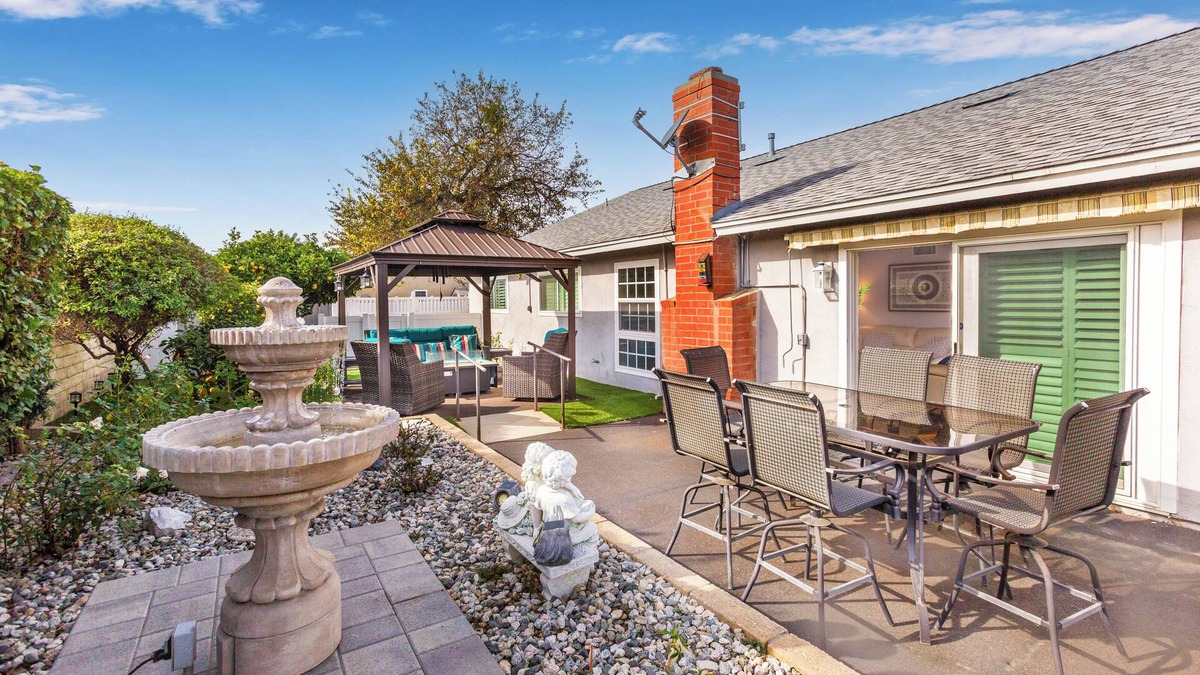 Ventura House | Spacious 5-bedroom house in fabulous Ventura