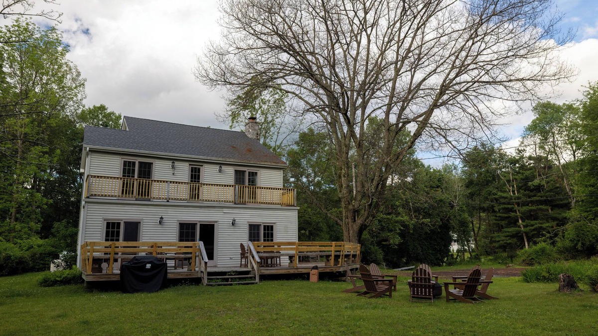 Copake Lake House | Spacious 5-bedroom house in terrific Copake Lake with AC, WiFi