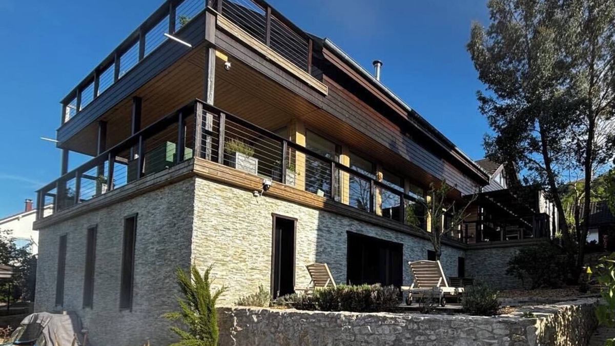 Leymen Villa | Spacious 5-bedroom villa in charming Basel area with indoor pool & fitness room