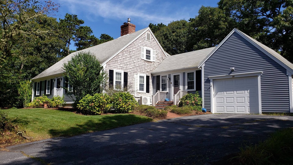 South Orleans House | SPACIOUS 5 BR SOUTH ORLEANS HOME NEAR BEACHES, GOLF & MORE IN BEAUTIFUL CAPE COD