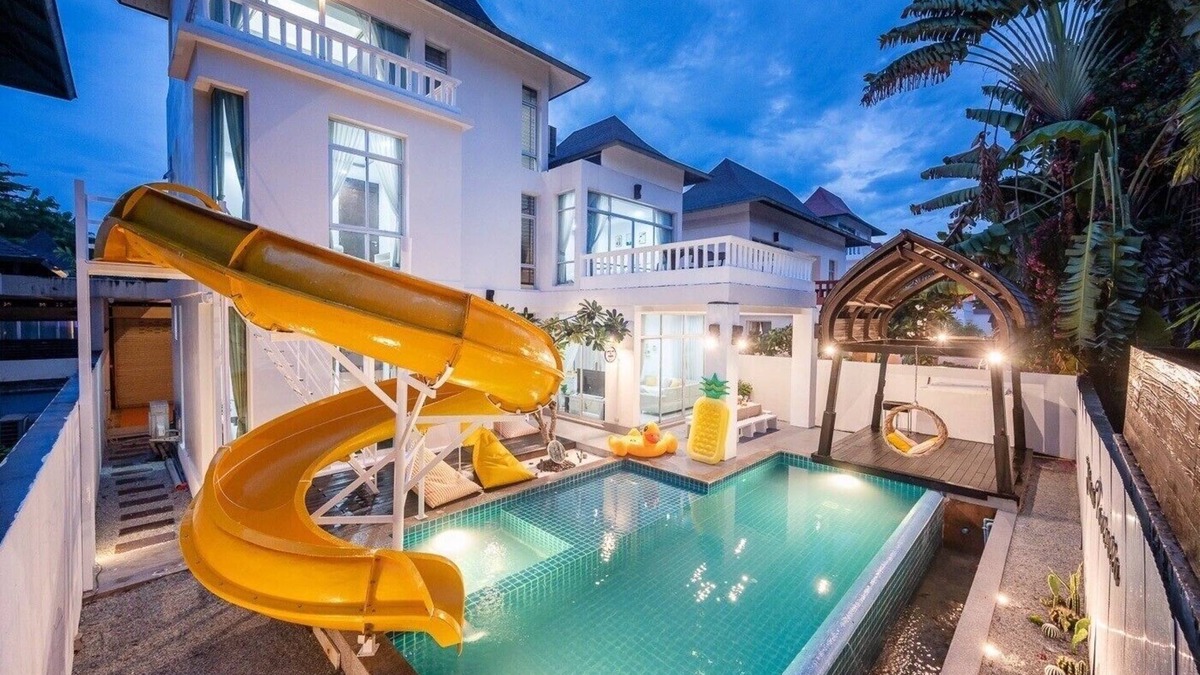 Na Chom Thian Villa | Spacious 5-bedroom private villa near Pattaya beach