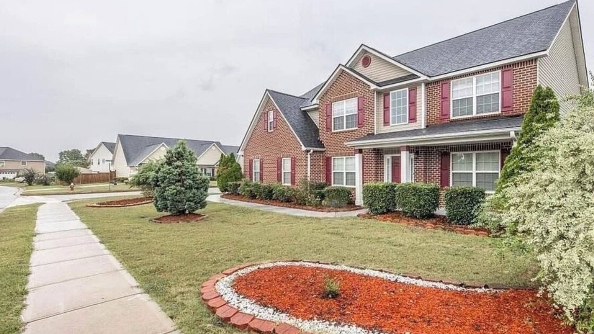 Warner Robins House | Spacious 5BR 3.5 Bth Home Near Buc-ee’s, WR AFB, Watson Blvd & I-75