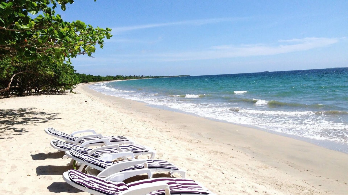Rincon Villa | Spacious 6-bedroom villa in charming Rincón del Mar with WiFi