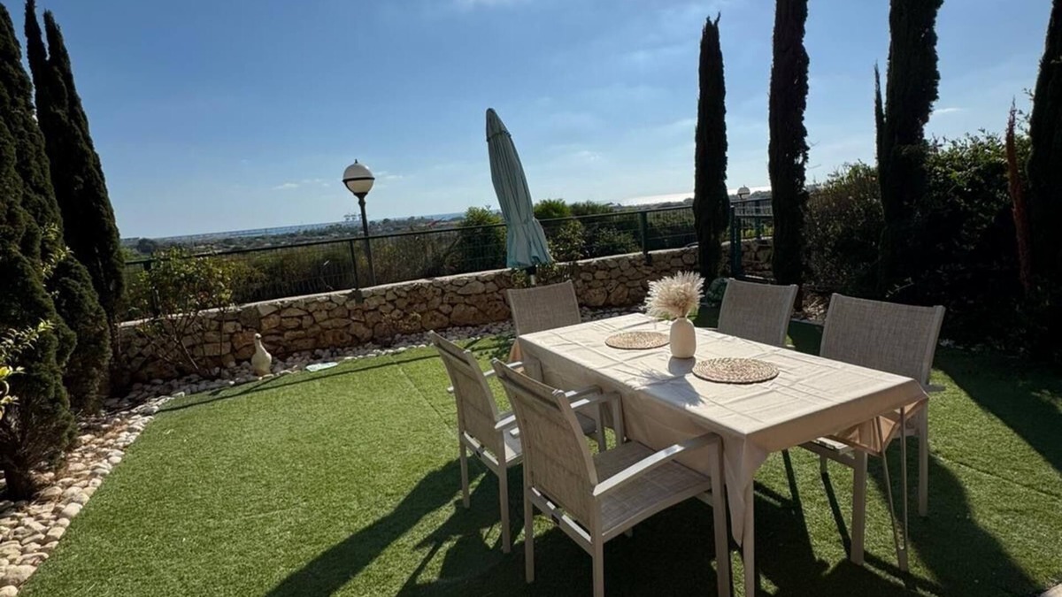 Caesarea Apartment | Spacious 6-bedroom apartment in serene Caesarea with fitness room, AC, pool