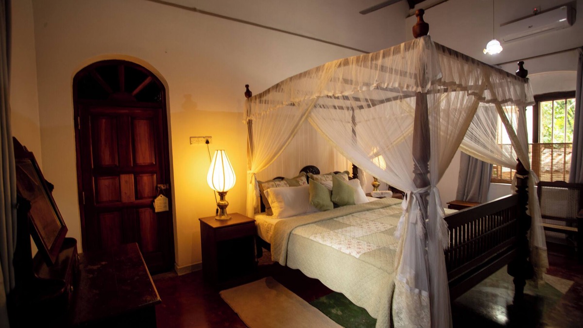 Udunuwara House | Spacious 6-bedroom heritage & wellness bungalow in Kandy with AC culinary class