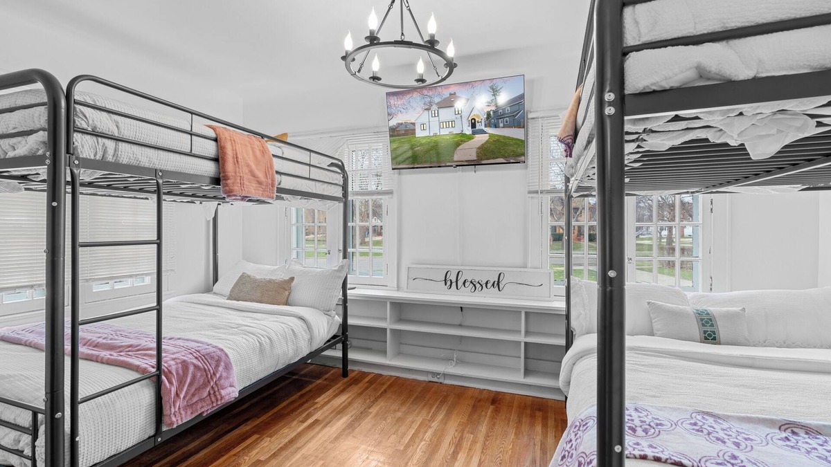 Lansing House | Spacious 6-bedroom house in charming Lansing with WiFi, AC