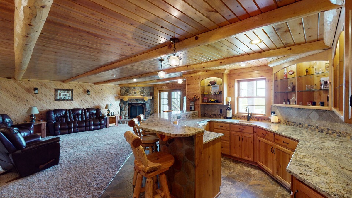 Hays Other | Spacious 6 bedroom house with a hot tub!