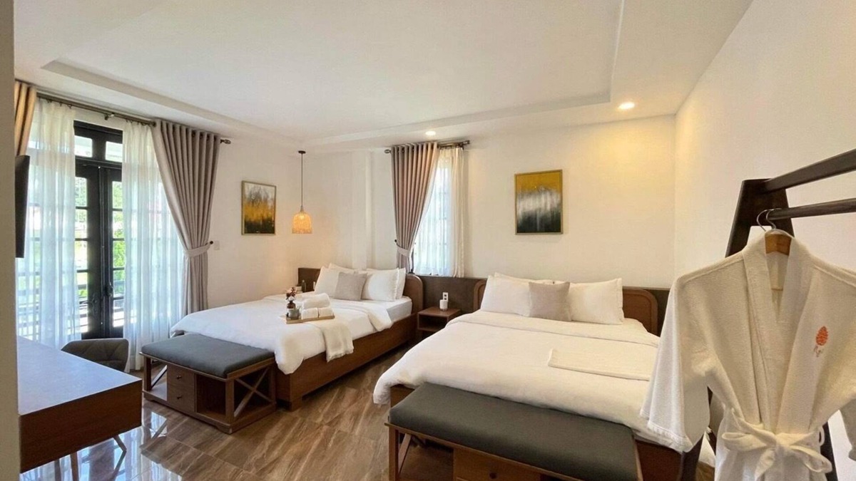 Phuong 10 House | Spacious 6-bedroom villa in fabulous Đà Lạt with WiFi