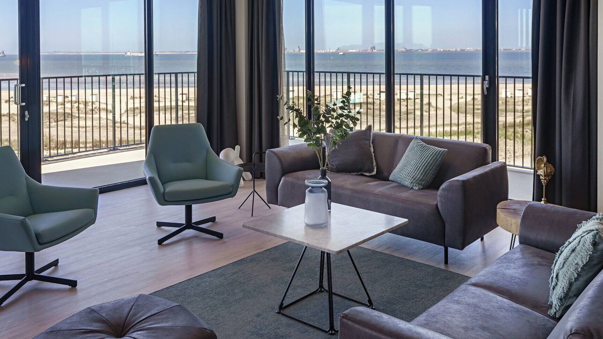 Breskens Apartment | Spacious 6-person apartment