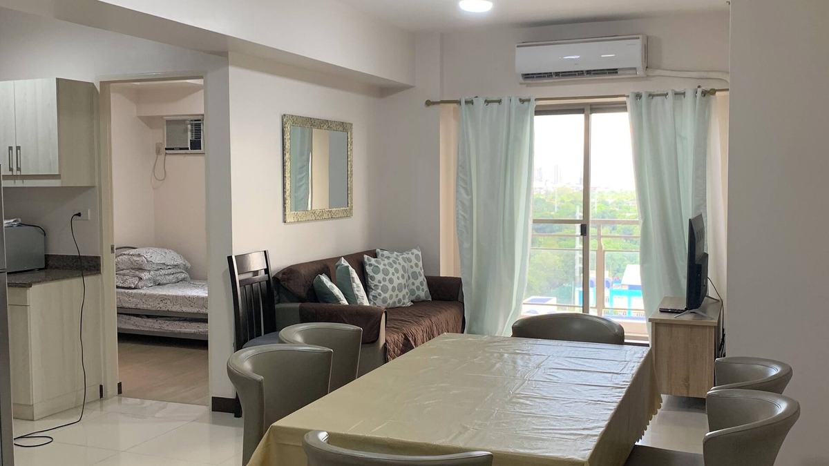 Pasay Condo | Spacious 80 sq meter Family staycation 3 Bedroom 6 beds with Free Parking