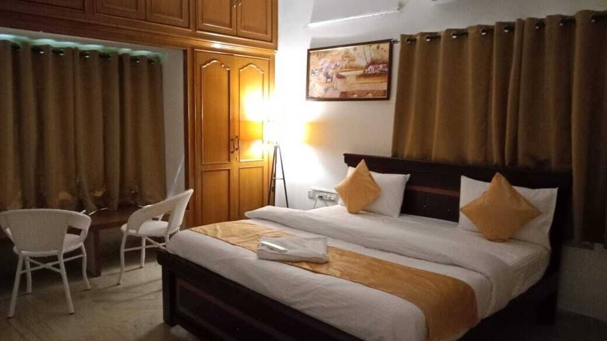 Jubilee Hills Apartment | Spacious 9-bedroom apartment in enjoyable Hyderabad with WiFi, AC
