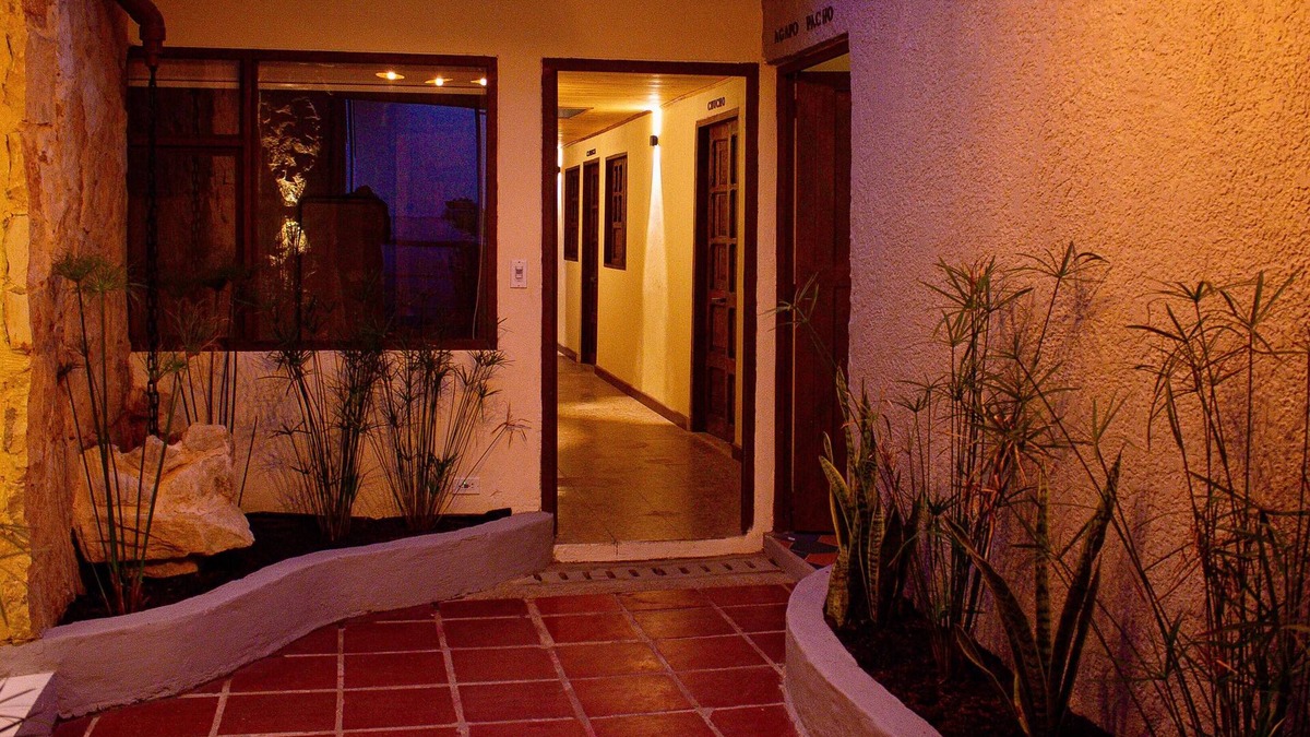 La Calera House | Spacious 9-bedroom house in wonderful La Calera with WiFi