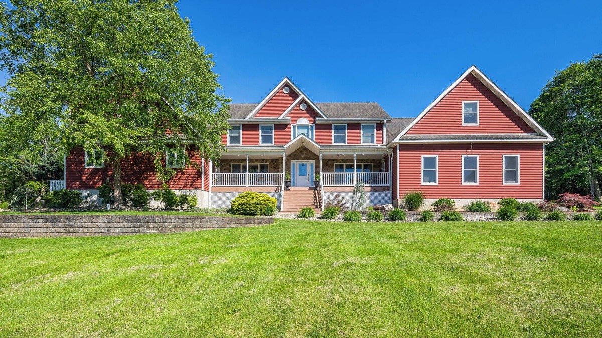 Salisbury Mills House | Spacious 9-bedroom house in tranquil Monroe with AC