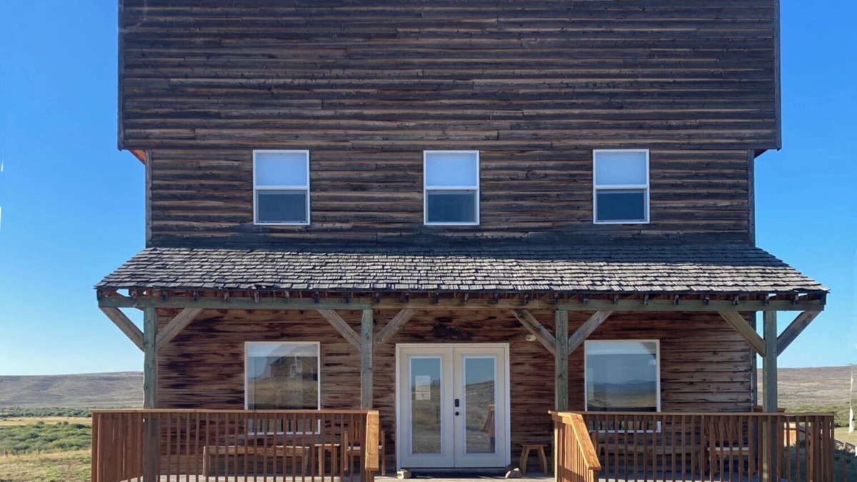 Daniel Cabin | Spacious 9-bedroom lodge in charming Big Piney with WiFi