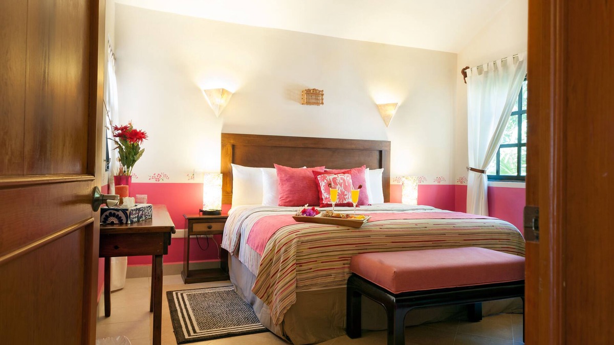 Puerto Morelos Apartment | Spacious, airy, comfy 2nd floor apartment large kitchen and dining room