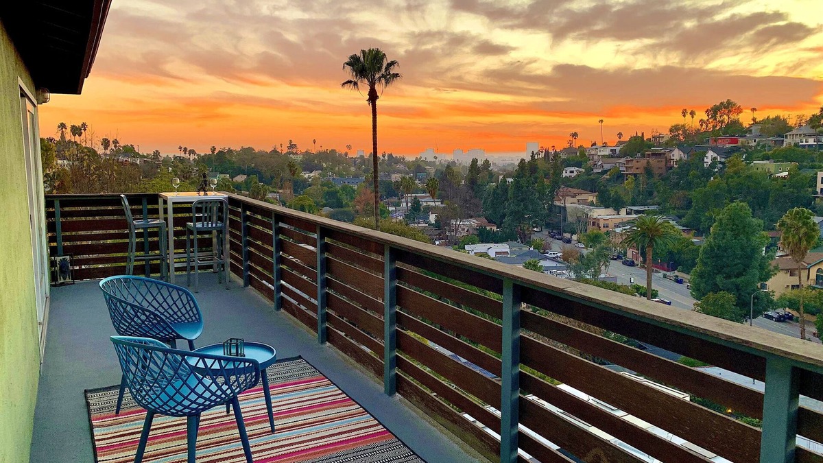 Silver Lake Condo | Spacious and airy Silverlake Treehouse with sweeping views.