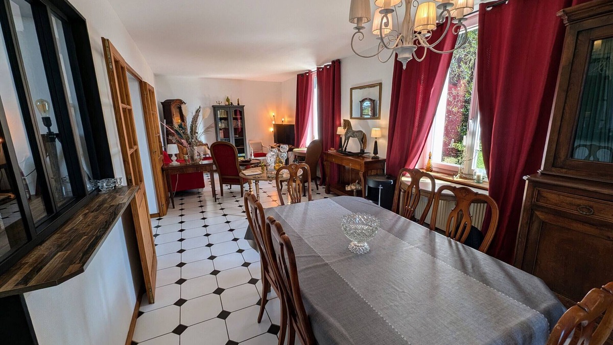 Chargey-les-Gray Cottage | Spacious and bright lodge in Chargey-lès-Gray