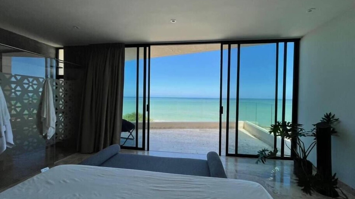 Dzemul House | Spacious and Beautiful House Steps from the Beach