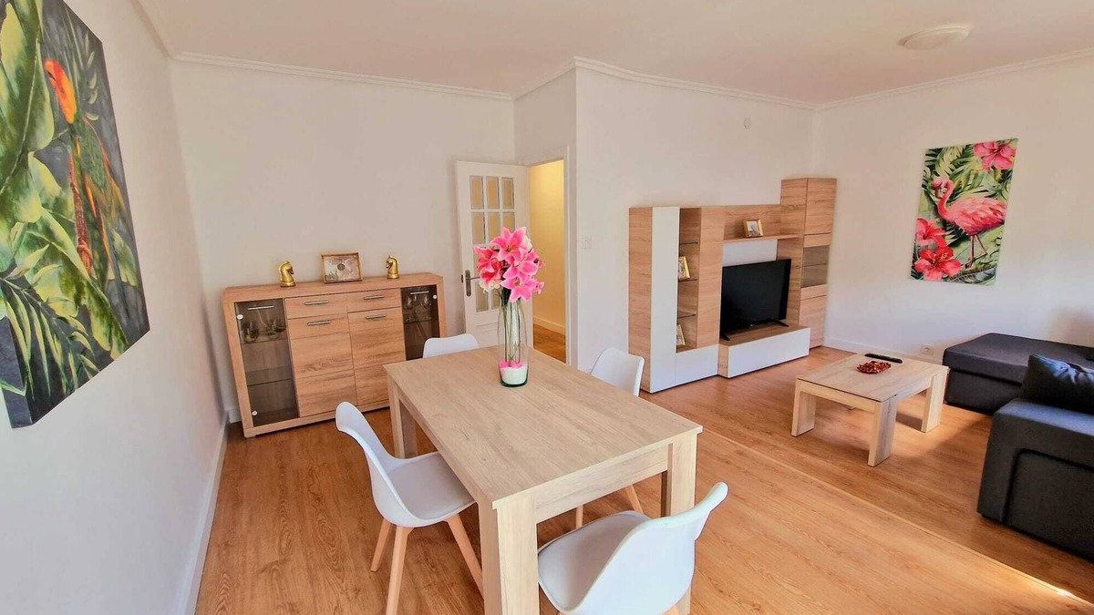 Ourense Apartment | Spacious and bright apartment in ourense