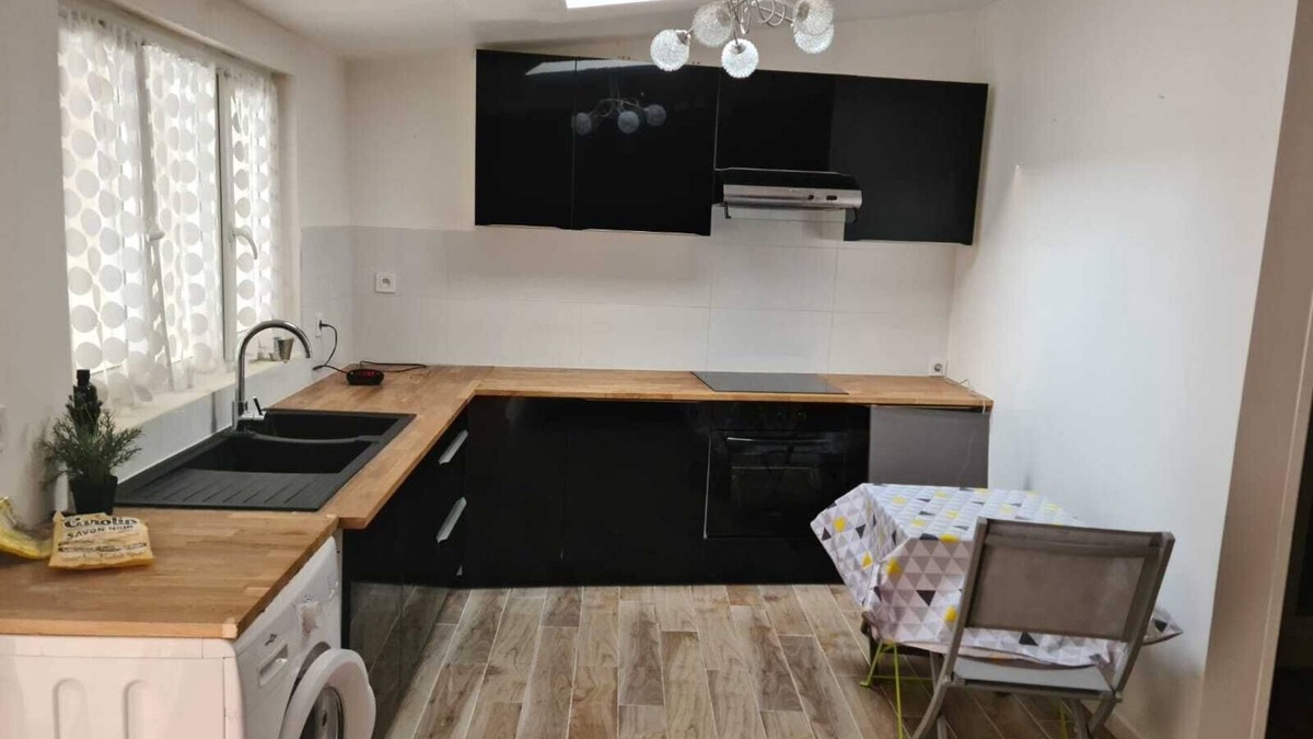 Stains Apartment | Spacious and bright studio near Paris