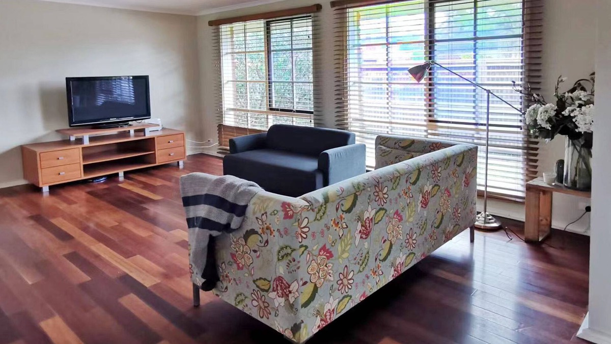 Wantirna South House | Spacious and cozy home next to Glen Waverley