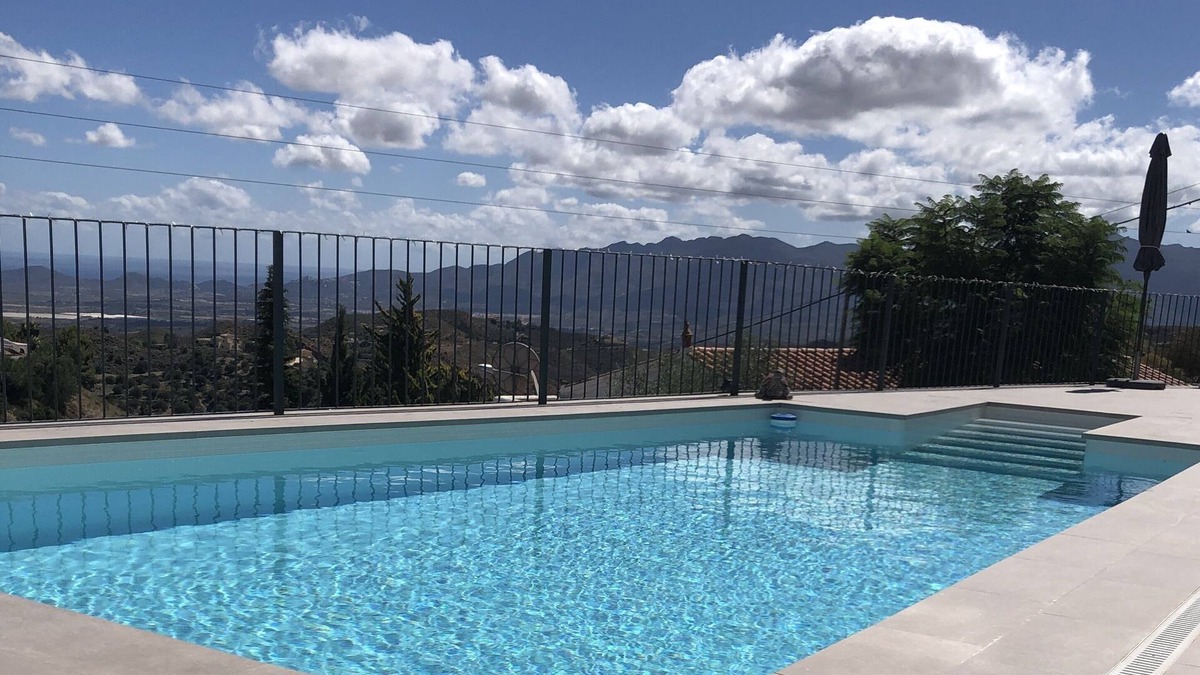 Bedar Apartment | Spacious and light accommodation with private pool and stunning views.