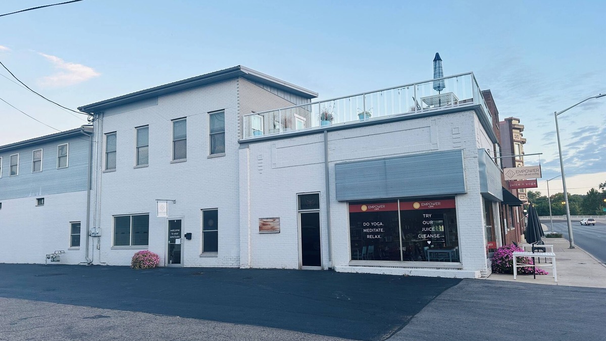 Logansport House | Spacious and luxurious downtown loft in Logansport w/incredible rooftop patio