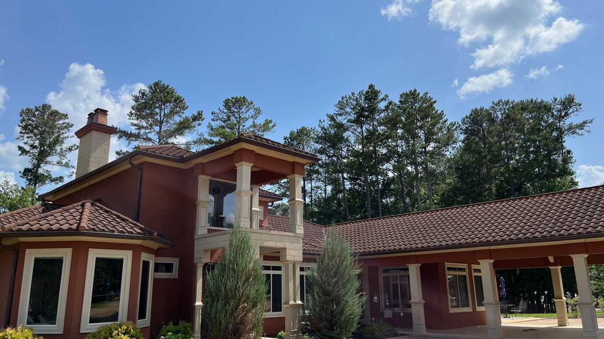 Wedowee House | Spacious and luxurious house on the lake, with guest boat slip and home theater