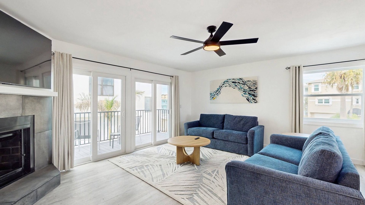 Treasure Island House | Spacious and modern, close to Gulf and beaches, dog friendly, private garage