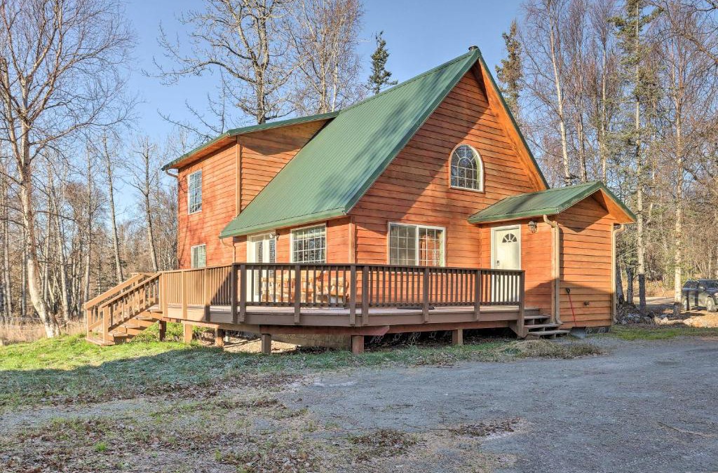 Lazy Mountain House | Spacious and Private Home with Lazy Mountain View