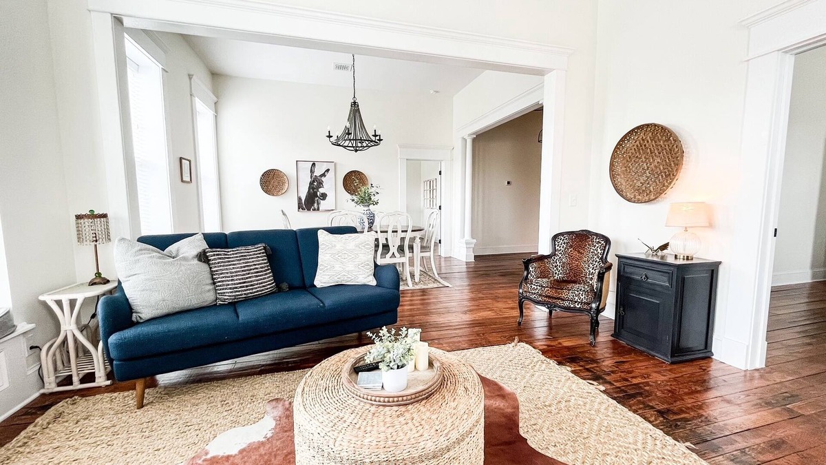 Excelsior Springs Condo | Spacious and Airy Loft/2 king beds/5 bed total/Overlooking Broadway Ave