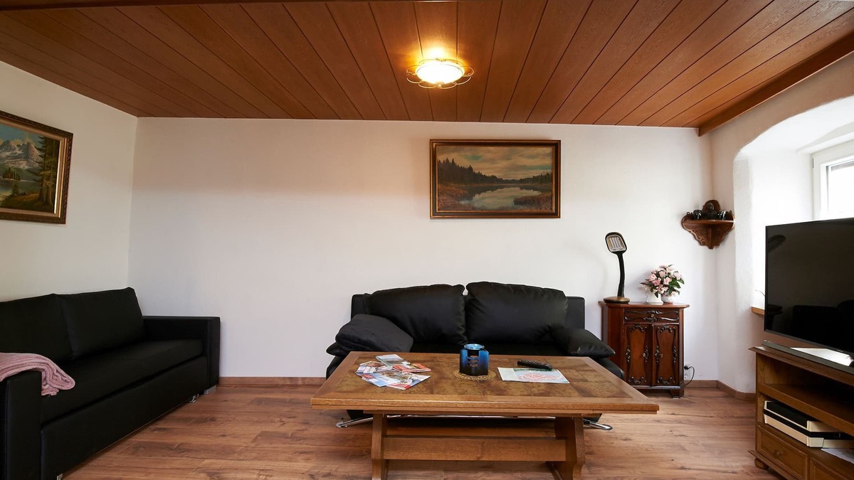 Wasserburg am Inn Apartment | Spacious apartment in the old town, 90 sqm, 1st sep. Bedroom
