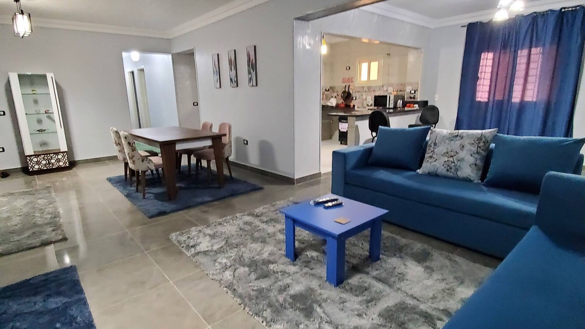 Al-Basatin Apartment | Spacious apartment in October city close to Mall of Arabia [Families only]