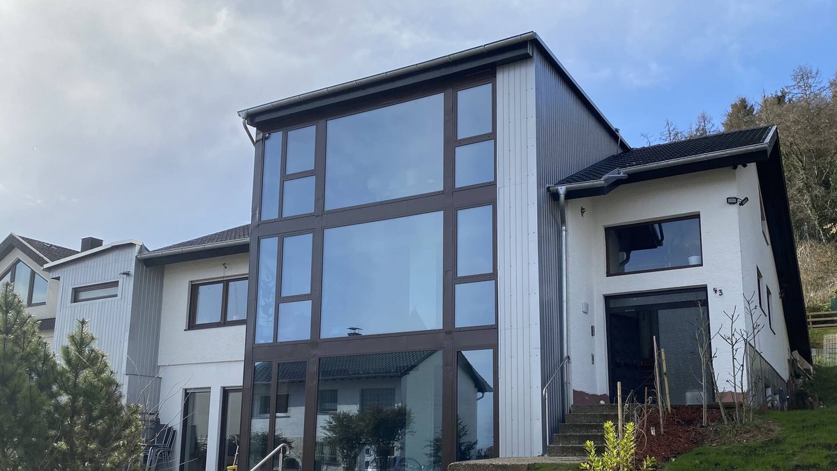 Mainz-Bingen Apartment | Spacious apartment with panoramic views over Bingen and the Rhine Valley