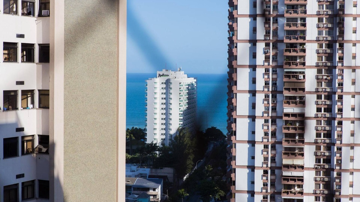 Barra da Tijuca Apartment | Spacious Apartment with Sea View