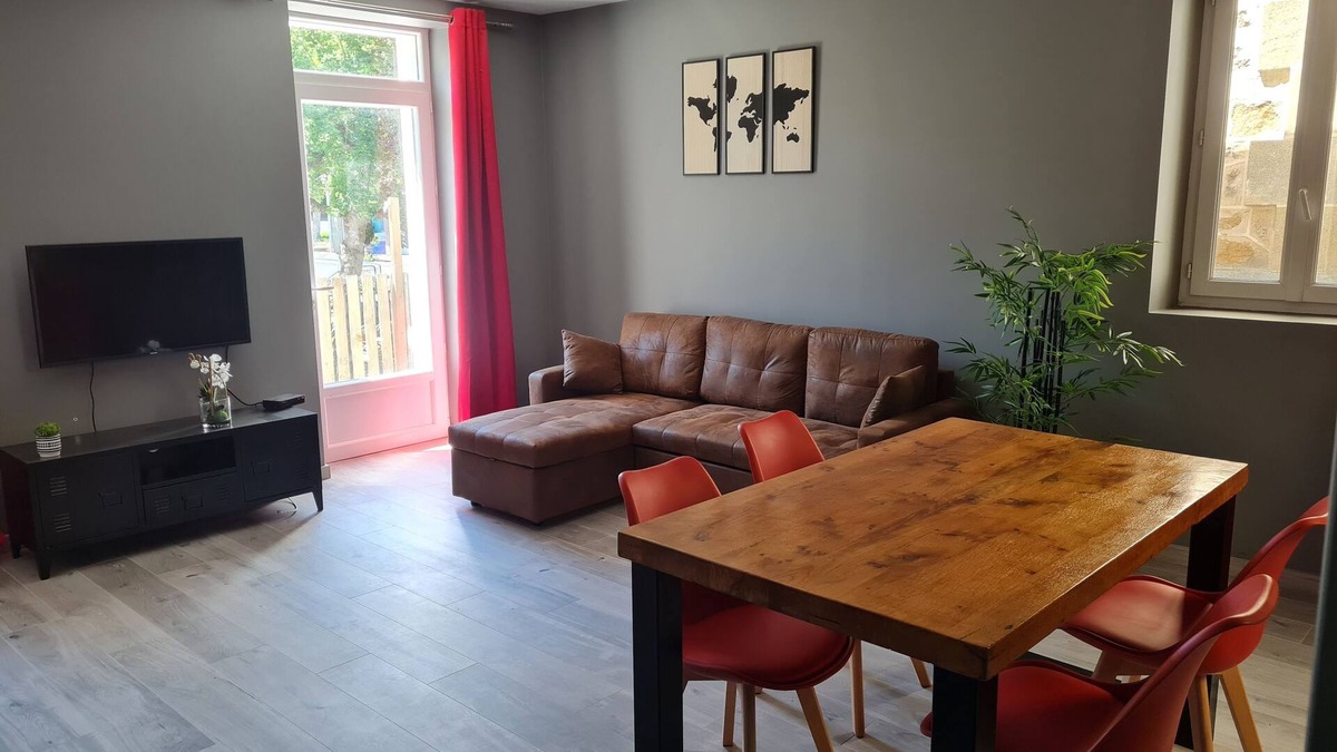 Saint-Nectaire Apartment | Spacious apartment in the heart of Saint-Nectaire