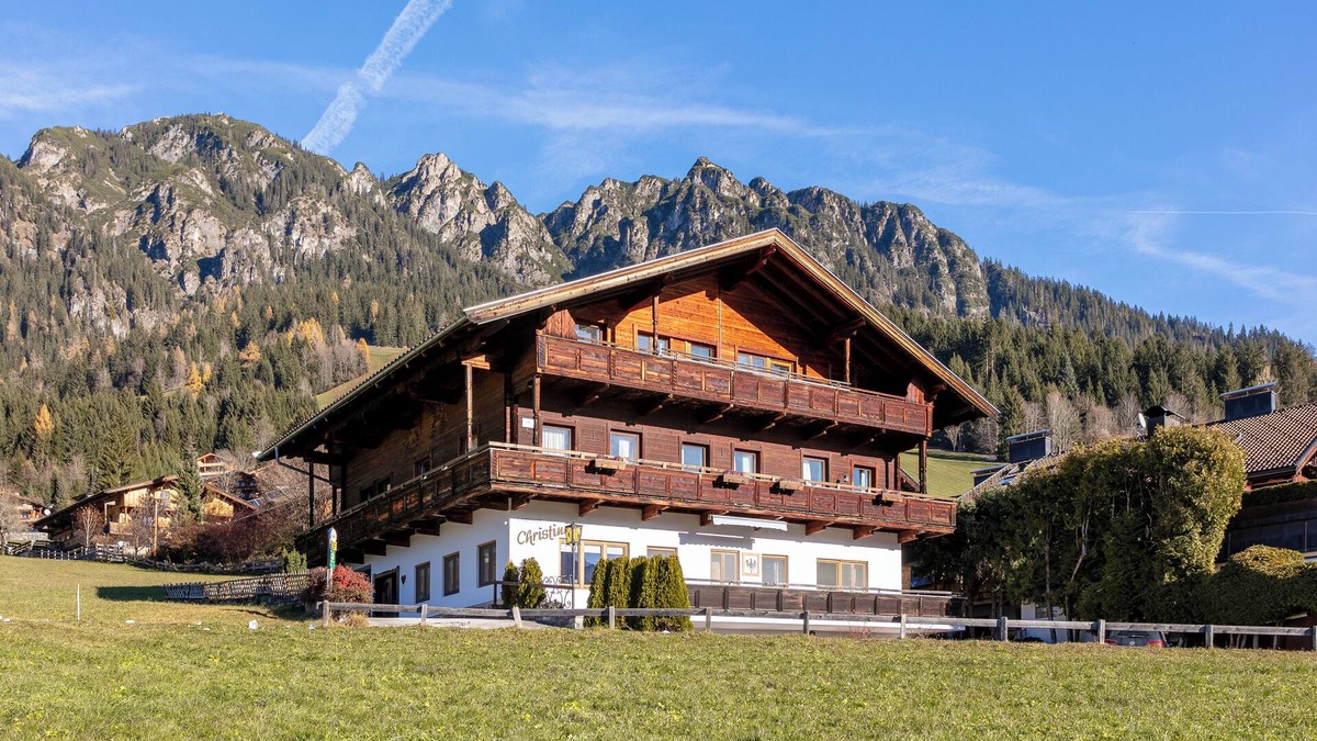 Alpbach Apartment | Spacious apartment close to the centre