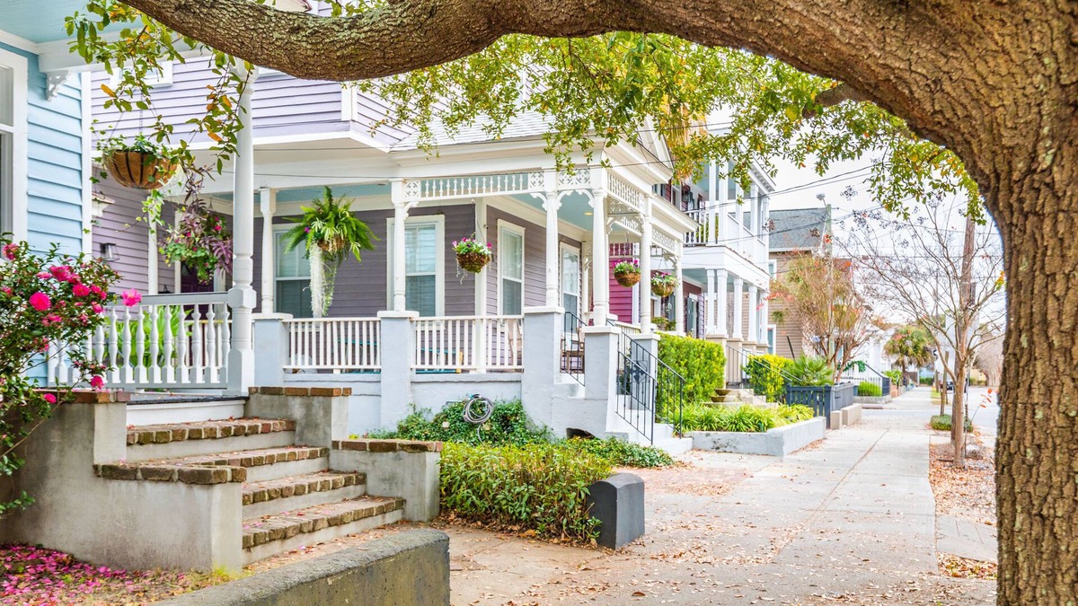 Westside Apartment | Spacious Apartment Downtown