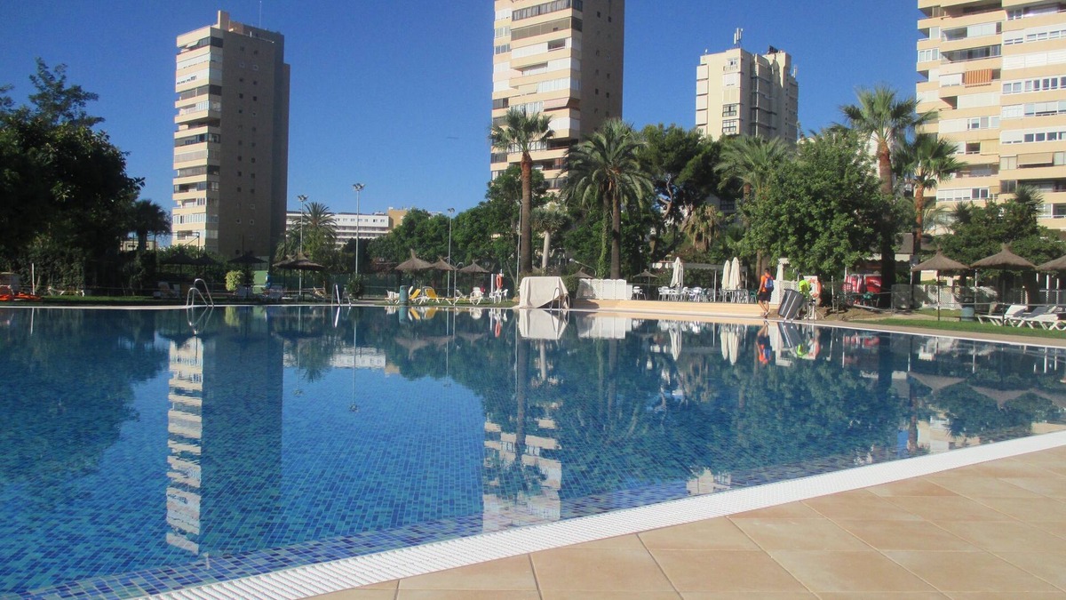 Torremolinos Apartment | Spacious apartment on the beach, FREE WIFI FIBER, wonderful views, Playamar