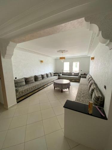 Gueznaia Apartment | Spacious Apartment F5 Tangier