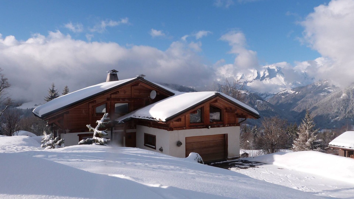 Crest-Voland House | Spacious apartment any comfort in chalet. Cozy and warm atmosphere.