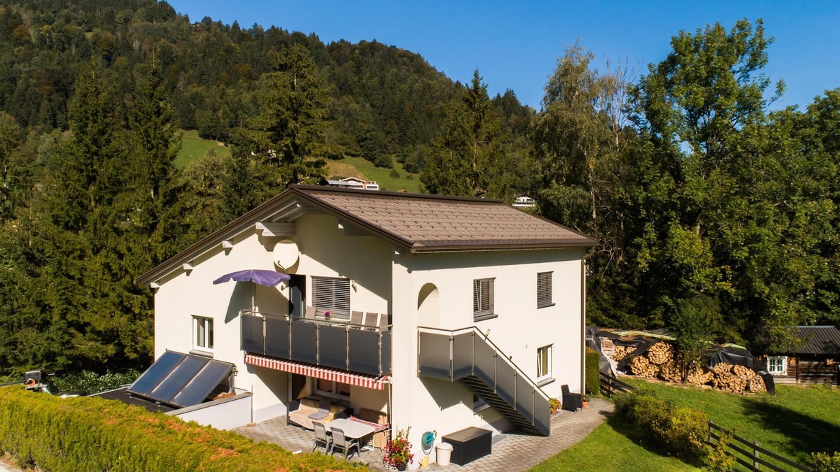 Buerserberg Apartment | Spacious apartment in a beautiful location
