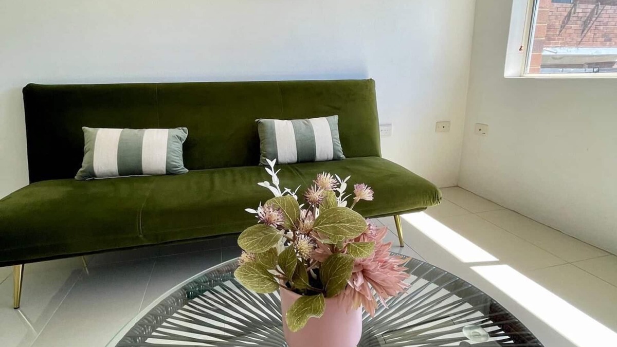 Ryde Apartment | Spacious apartment in convenient location
