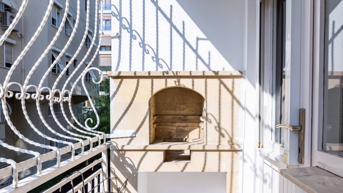 Goztepe Apartment | Spacious Apartment on Bagdat Street Kadikoy