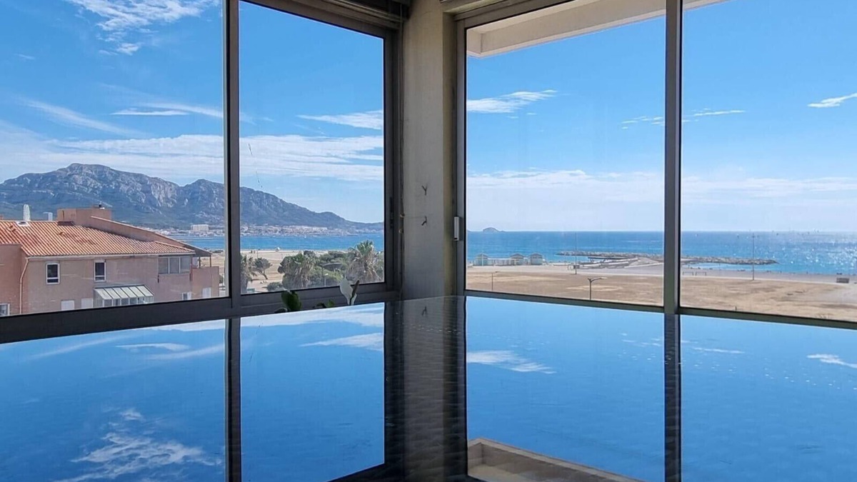 La Plage Apartment | Spacious apartment with panoramic sea view & parking