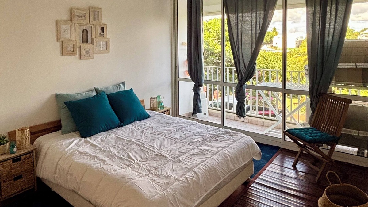 Dampierre Apartment | Spacious apartment with pool, 5-minute walk from the beach