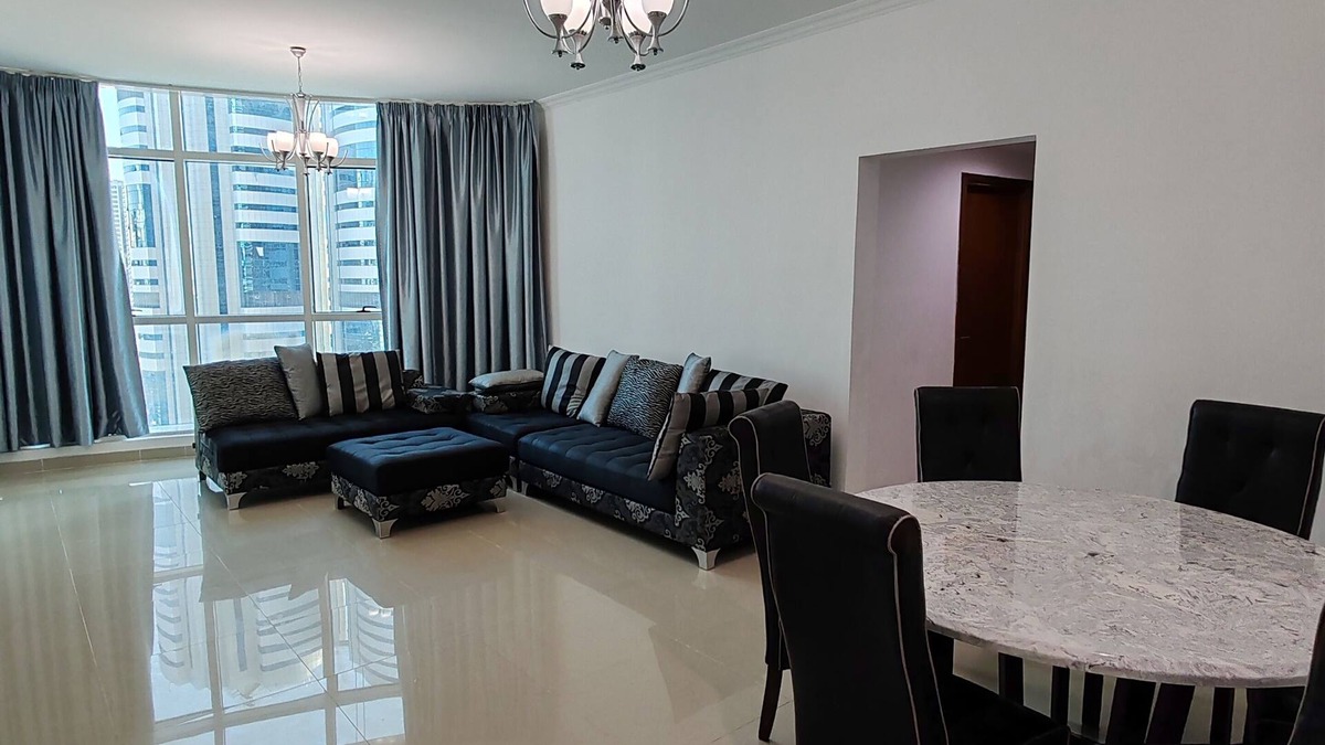 Al Khan Apartment | Spacious Apartment with AC, WiFi in Sharjah and direct access to Dubai