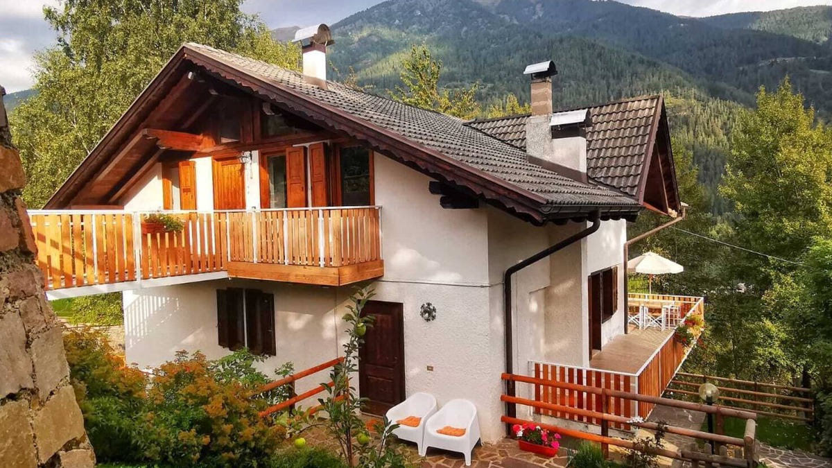 Dimaro Apartment | Spacious apartment with balcony and terrace. Rural location with great views!