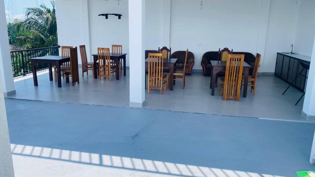 Kamburugamuwa Apartment | Spacious apartment with 13 bedrooms with bathrooms.Fiber wifi also have